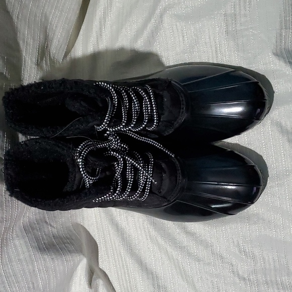 Sports Ladies Black Duck Boot - Picture 5 of 7